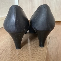 コムサ　黒　パンプスの画像