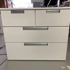 白チェスト 横長タイプです　A-554
