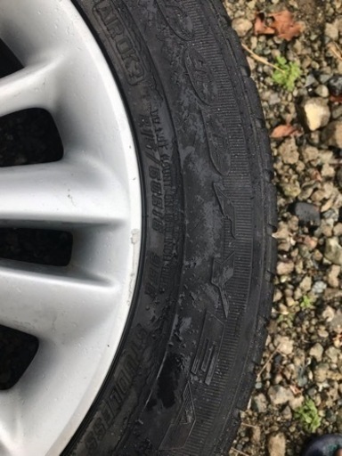 車のパーツ タイヤ、ホイール