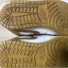 NIKE エアジョーダン1レトロの画像