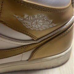 NIKE エアジョーダン1レトロの画像