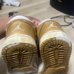 NIKE エアジョーダン1レトロの画像