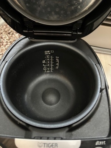 取引中☆タイガー☆IH炊飯器☆5.5合炊き☆2023年製☆JPW-H100