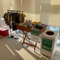 GAP ギャップ　ジップパーカー　6-12months 70cmの画像