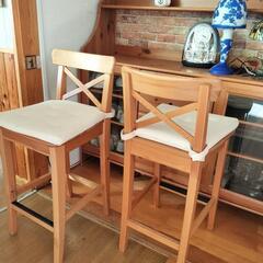 【間もなく終了します】IKEA INGOLF インゴルフ　背もたれ付き, カウンターチェア　２脚の画像