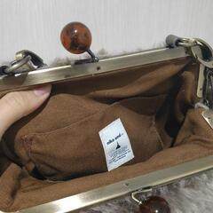 【美品】niko and　がま口ファーポシェットの画像