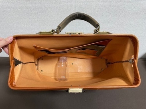 【引き取りに来てくださる方】ドクターバック(革製品)