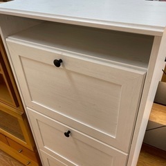 IKEA ブルサリ　シューズBOXの画像
