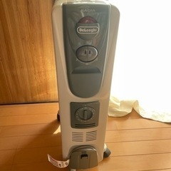 美品　デロンギ　家電 季節、空調家電 オイルヒーター　ヒーター　暖房の画像