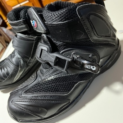 エルフ　バイクシューズ