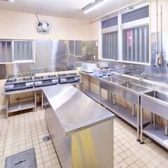 マンスリー4.5万円！県庁前駅まで徒歩５分の好立地！沖縄県内最大規模のドミトリー - 短期賃貸