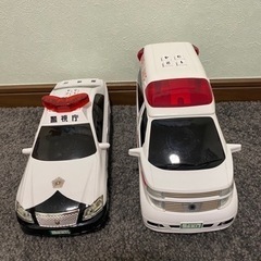 お取引決定　消防車　パトカー　セット
