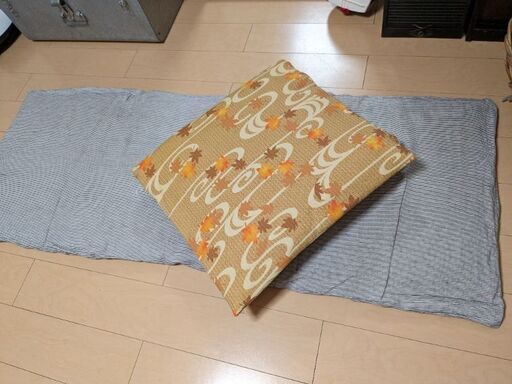 【値下しました❗】日本製　長座布団
