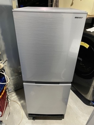 【値下げ！！】愛知近郊配送無料 SHARP 152L冷蔵庫　SJ-D15G-S 2020年製