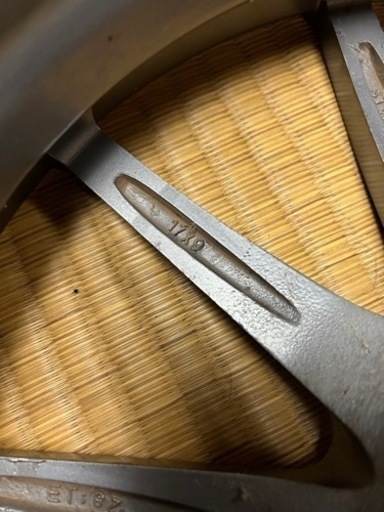 17インチ9j