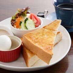 カフェ・モーニング・駐車場
