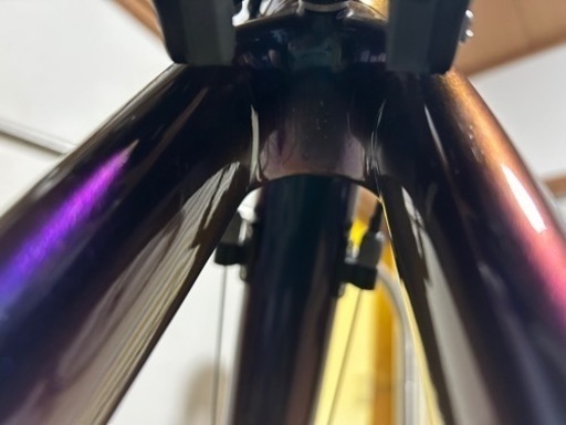 Anchor RS8 フレーム傷写真