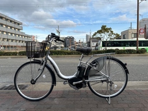 ヤマハ電動アシスト自転車26インチ(バッテリー8.7ah、充電器付き)