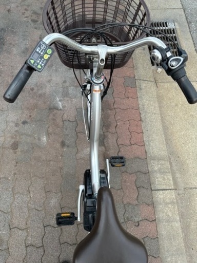 ヤマハ電動アシスト自転車26インチ(バッテリー8.7ah、充電器付き)