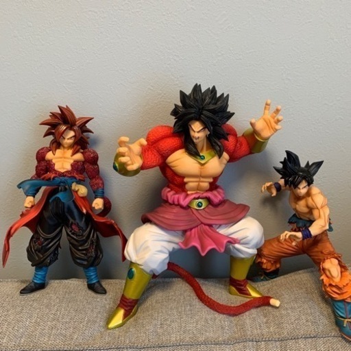 ドラゴンボール　ブロリーフィギュア
