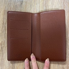 【新品未使用】ルイヴィトン　手帳カバーの画像