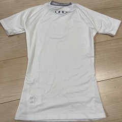 アンダーアーマー　キッズ　アンダーシャツ　YMDサイズの画像