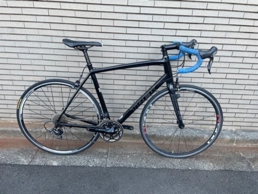 トレック TREK Madon2.1 軽量ロードバイク　おまけ付き　引き取り希望