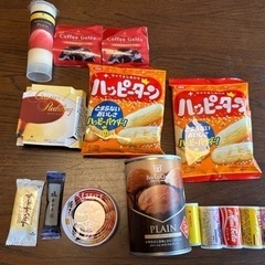 缶詰、お菓子等　全て賞味期限内