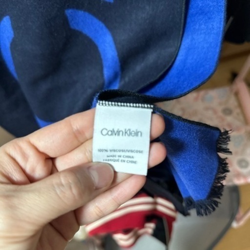 Calvin Kleinマフラー