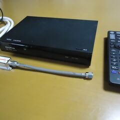 ４Ｋチューナー　ＤＴ８１４　マスプロ電工　動作確認済み　ＡＣ電源アダプタ　リモコン付き　☆　ブースター、アンテナケーブルおまけの画像