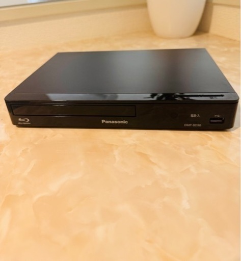 美品　超コンパクト　パナソニック ブルーレイプレーヤー フルHD DMP-BD90