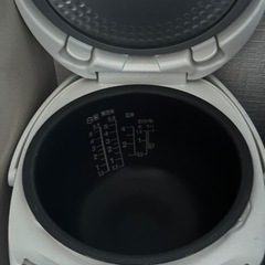 5.5合炊き 炊飯器 東芝 TOSHIBA RC-10HHの画像