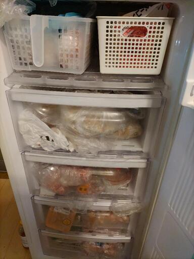 三菱　冷凍庫　122リットル