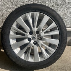 車のパーツ タイヤ、ホイール