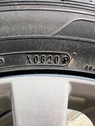 車のパーツ タイヤ、ホイール