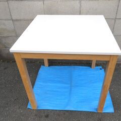 【配送出来ます】ニトリ ダイニングテーブル DT テッサ70【配送出来ます】の画像