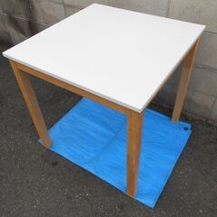 【配送出来ます】ニトリ ダイニングテーブル DT テッサ70【配送出来ます】の画像