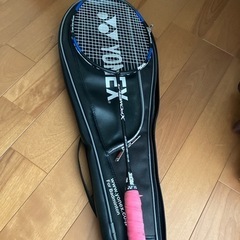 さらに値下げバドミントンラケット、美品格安の画像