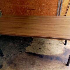 ニトリ 作業机 デスク 幅140cm 奥行き59cm 高さ56～...