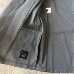 服　ファッション　上着　ジャケット　DKNY の画像