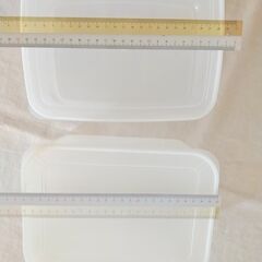 タッパー　３つの画像