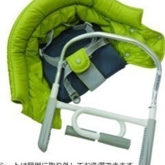 Inglesina テーブルチェアの画像