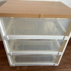 ［取引中)3段　衣装ケース　　の画像