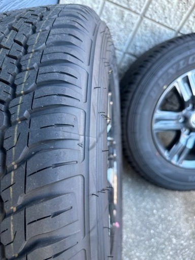 車のパーツ タイヤ、ホイール