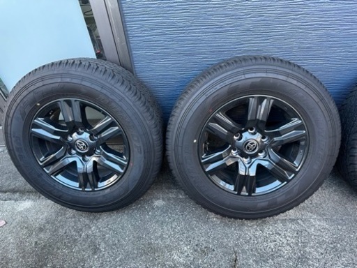 車のパーツ タイヤ、ホイール
