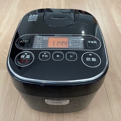 アイリスオーヤマ　炊飯器　5.5号炊き
