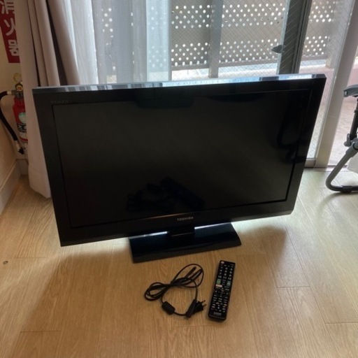 東芝REGZA 32インチ　テレビ32型