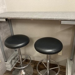 カウンターテーブルの画像