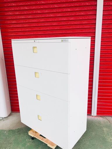 ４段キャビネット