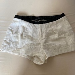 服/ファッション ZARAショートパンツ